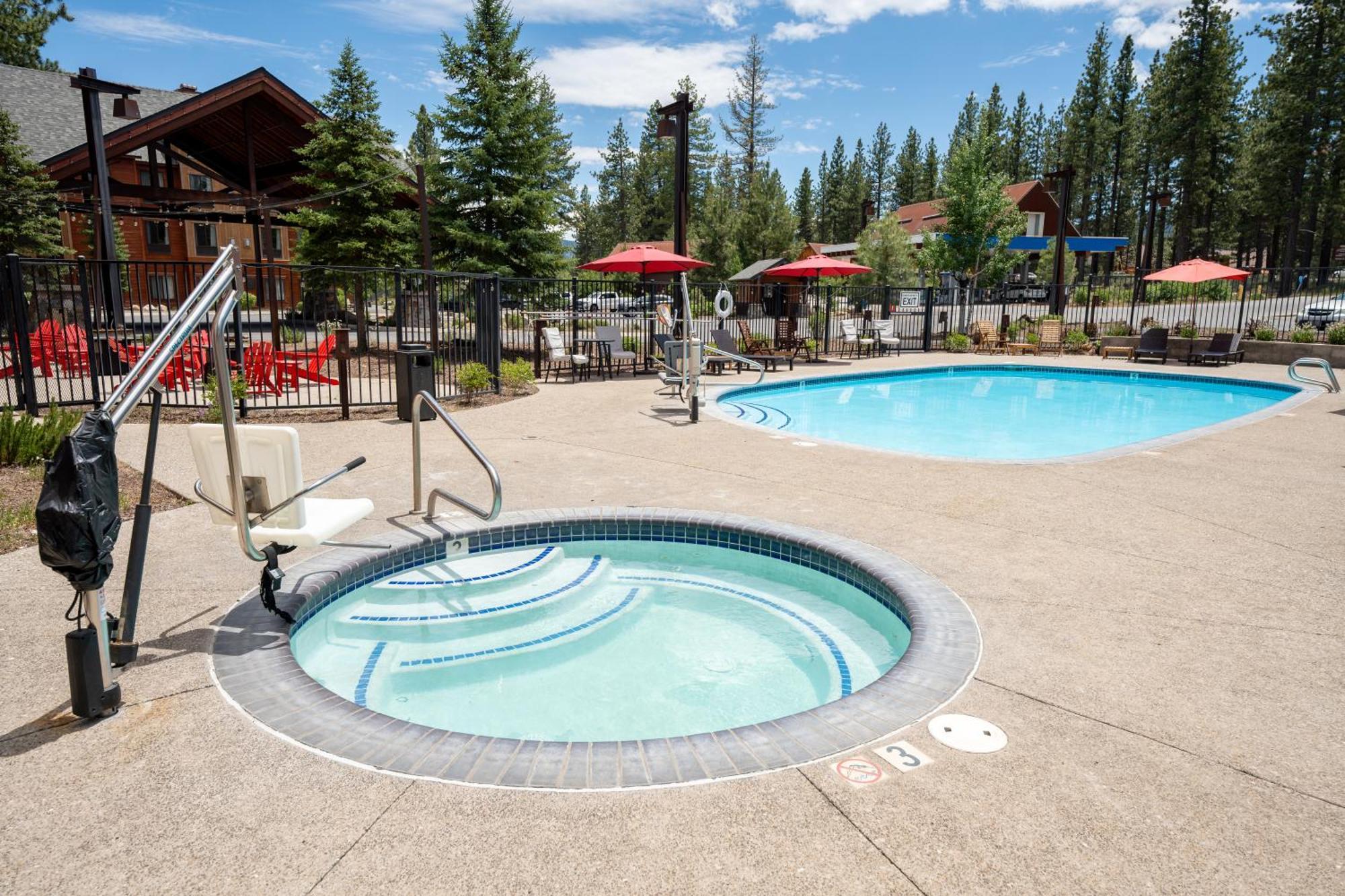 Martis Valley Lodge, Tapestry Collection By Hilton Truckee Bagian luar foto